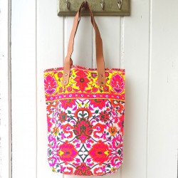 FOLKLORIC HIPPY SHOPPER